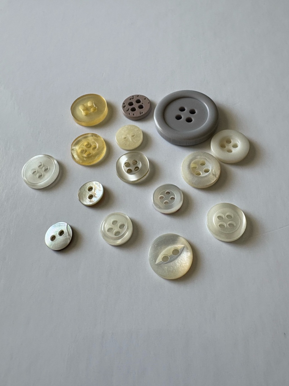Luxury Designer Vintage Replacement Button Assortment Flat White Gray Pearl